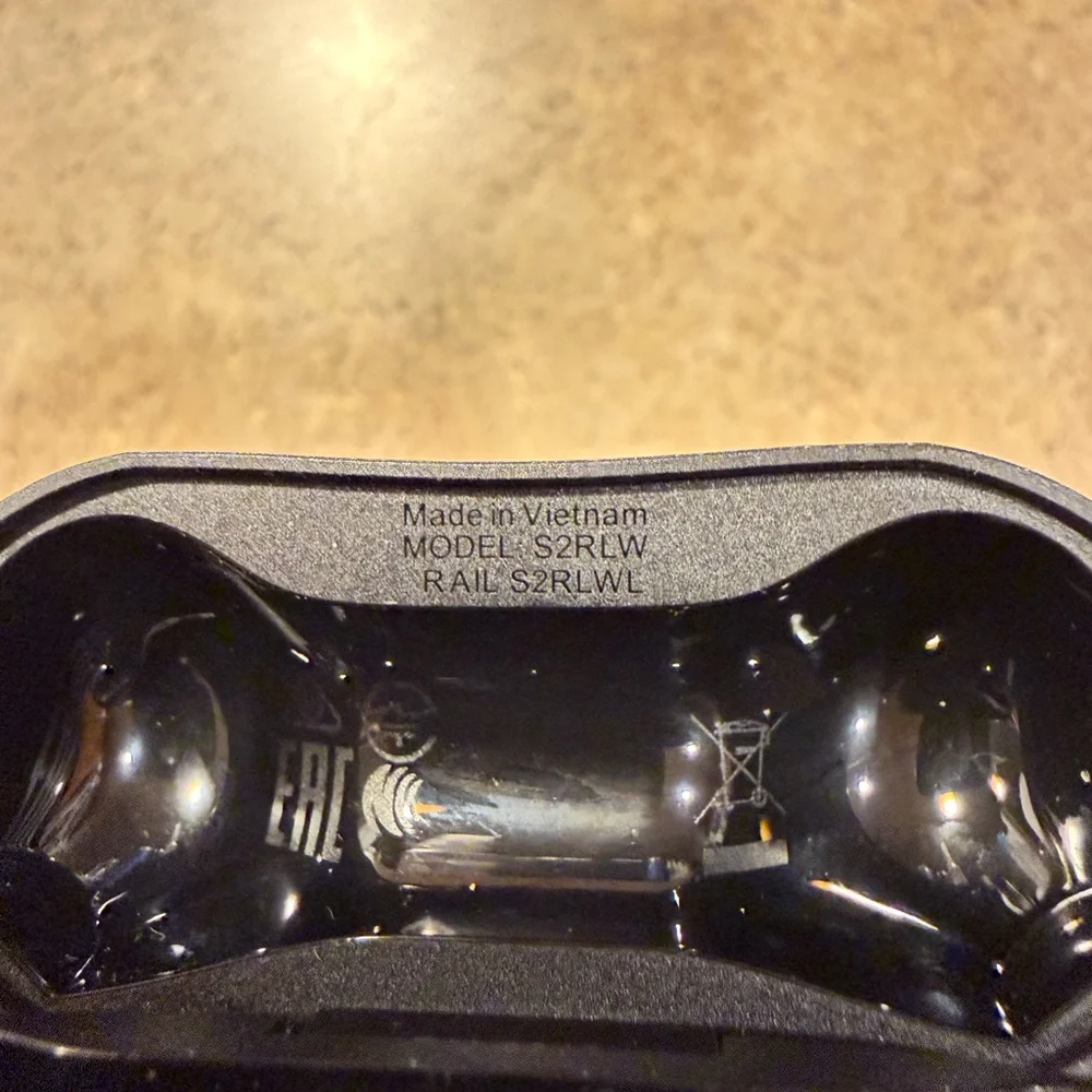 Skullcandy S2RLWL Rail True Wireless Bluetooth in-ear Headphones w/ Case Tested - Picture 7 of 8